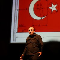 Sunay Akın ile ‘Mahya Işıkları’ 