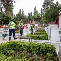 Büyükşehir’den şehitliklerde titiz çalışma 