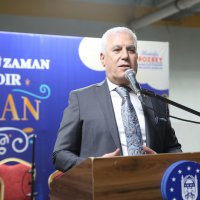 Başkan Bozbey’den gençlere halı saha müjdesi 