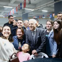 Başkan Bozbey’den gençlere halı saha müjdesi 