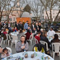 Başkan Bozbey, doğduğu mahallede iftara katıldı 