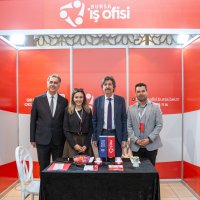 Bursa Büyükşehir, kariyer yolculuğunda gençlerin yanında 