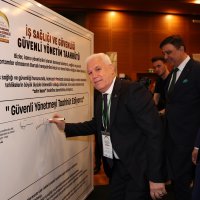 Bursa'da ‘Kamusal Alanlarda İş Sağlığı ve İş Güvenliği Çalıştayı’ 