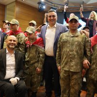 Bursa’da ‘özel askerler’ için kına eğlencesi 