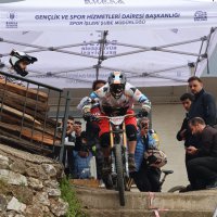 Bursa’da adrenalin dolu yarış nefes kesti 