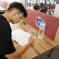 Gençlere üniversite yolunda sınav provası 