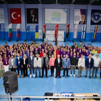 Kardeş Şehirler Voleybol Turnuvası başladı 