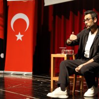 'Gri Koç', Bursalı gençlere sınav kazandıran taktikleri anlattı 