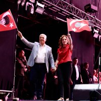 Bursa’da 19 Mayıs coşkusu ‘Mor ve Ötesi’ ile zirve yaptı 