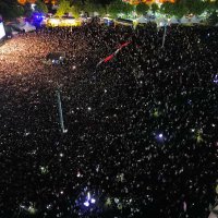 Bursa’da 19 Mayıs coşkusu ‘Mor ve Ötesi’ ile zirve yaptı 