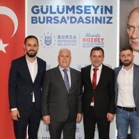 Büyükşehir’den Studeniçani Belediyesi’ne çöp kamyonu desteği 