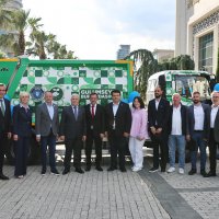 Büyükşehir’den Studeniçani Belediyesi’ne çöp kamyonu desteği 