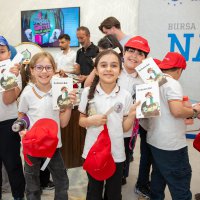 Şehir Tiyatrosu ‘Hansel ve Gretel’i çocuklarla buluşturdu 