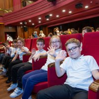 Şehir Tiyatrosu ‘Hansel ve Gretel’i çocuklarla buluşturdu 