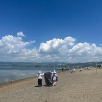 Minik gönüllülerden İznik’te sahil temizliği 