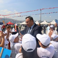 Gemlik Körfezi’nde dalgıçlardan dip temizliği 
