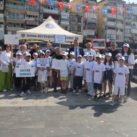 Gemlik Körfezi’nde dalgıçlardan dip temizliği 