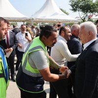 Başkan Bozbey, Büyükşehir çalışanlarının bayramını kutladı 