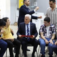 Başkan Bozbey, öğrencilerin karne sevincine ortak oldu 