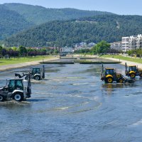 Büyükşehir Belediyesi’nden Hüdavendigar'da dere temizliği 