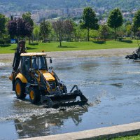 Büyükşehir Belediyesi’nden Hüdavendigar'da dere temizliği 
