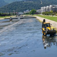 Büyükşehir Belediyesi’nden Hüdavendigar'da dere temizliği 