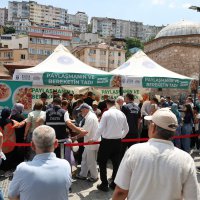 Büyükşehir aşure geleneğini sürdürüyor 