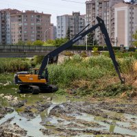 Büyükşehir’den Ayvalı Dere’de temizlik ve ıslah çalışması 