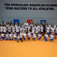 Yaz Spor Okulları'nda çocuklar sertifikalarına kavuştu 