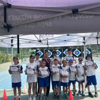 Yaz Spor Okulları'nda çocuklar sertifikalarına kavuştu 