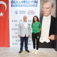 Şampiyon sporculardan Başkan Bozbey’e ziyaret 