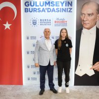 Şampiyon sporculardan Başkan Bozbey’e ziyaret 