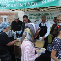 Bursa Mevlevihanesi’nde aşure merasimi 