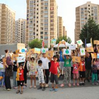 Çocukları gülümsetiyor, yaraları birlikte sarıyoruz 