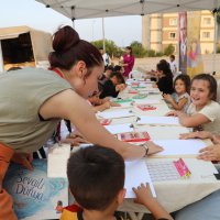 Çocukları gülümsetiyor, yaraları birlikte sarıyoruz 