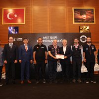 Başkan Bozbey’den alev savaşçılarına teşekkür 