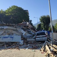 Balıkesir'de depremin yaralarını birlikte sardık 