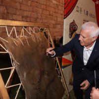 Karagöz, doğduğu şehirde yaşıyor 