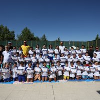 Minik yüzücülerin sertifika heyecanı 