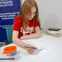 Sanat atölyeleri çocukların hayatlarına renk kattı 