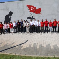 Zafer ruhu, Şehitlik Abidesi duvarlarına yansıtıldı 