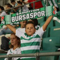 Büyükşehir ile gençlere Bursaspor sevgisi aşılanıyor 