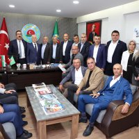 “Bursa’yı masa başında değil, halkımızla birlikte yönetiyoruz” 