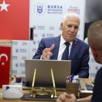 “Bursa’yı masa başında değil, halkımızla birlikte yönetiyoruz” 