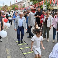 Haydi çocuklar, Heykel'de buluşuyoruz 