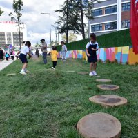 Bursa'da sokaklar da çocuklar da gülümsüyor 