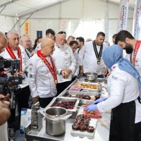 Bursa'nın gastronomi şölenine usta şeflerden tam not  