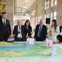 Denizden çıkan atıklar Marmara Forum’da sergilendi 