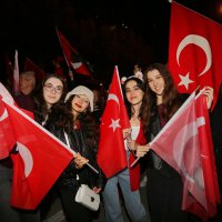Bursa tek yürek, Yaşasın Cumhuriyet 