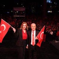 Bursa tek yürek, Yaşasın Cumhuriyet 